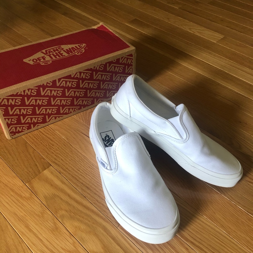 Vans classic slip on shoes white